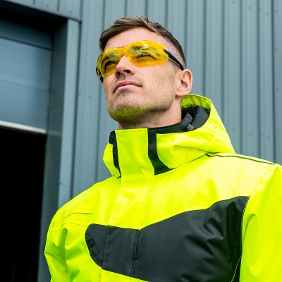 Abbigliamento alta visibilità certificata